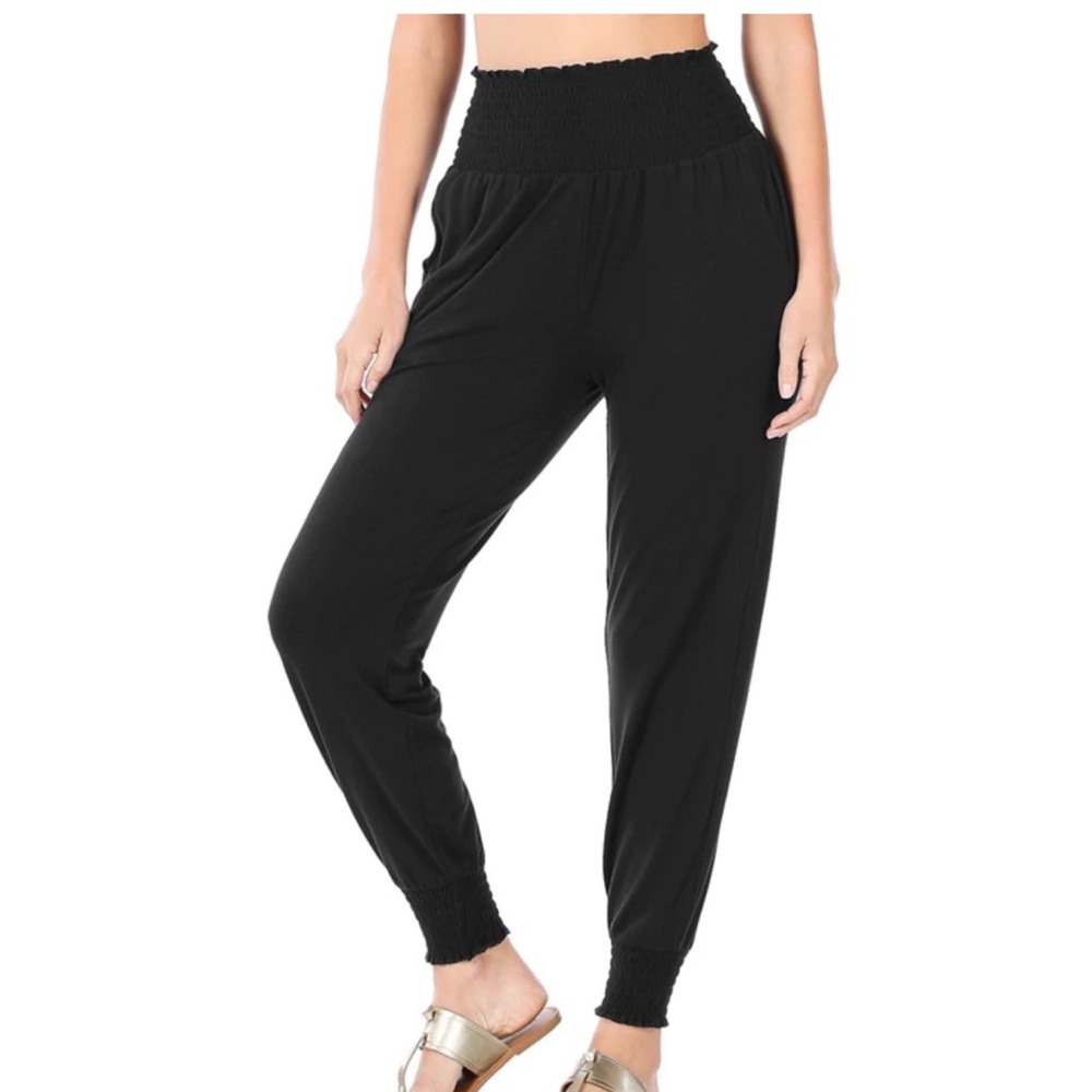 The High-Waist Harem Pants in Plus Size - Picture 4 of 4